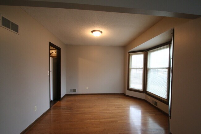 Building Photo - 11104 E 74th Street