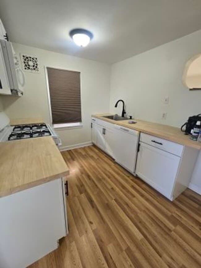 Building Photo - $1450 3 bedroom house in Bon Air