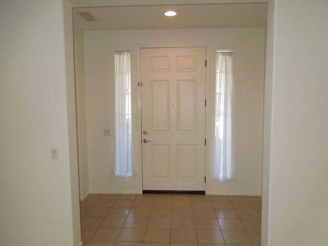 Building Photo - 39288 Half Moon Cir