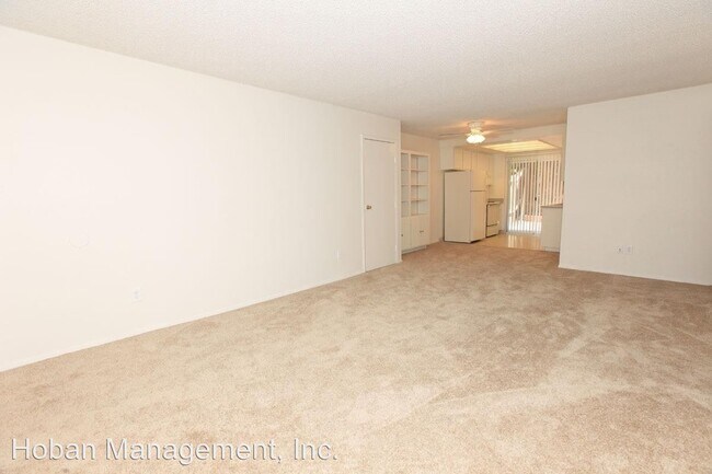 Building Photo - 8694 Lemon Ave
