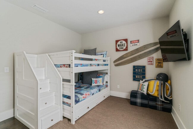 Building Photo - 374 Gulfview Cir