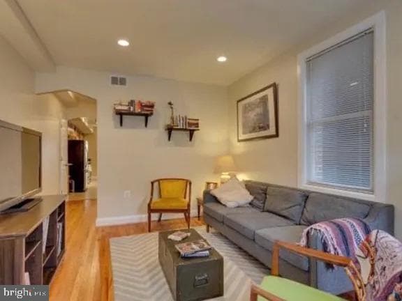 Foto principal - 1223 Orren St NE