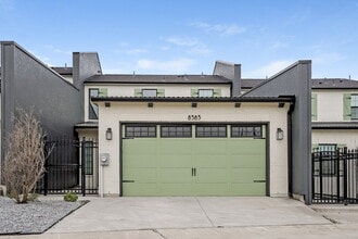 Building Photo - 8585 Mulligan Pass