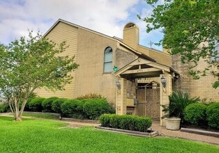 Building Photo - 6750 Sands Point Dr