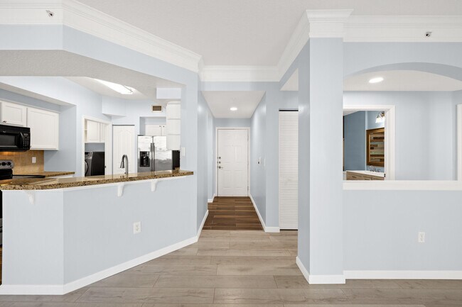 Building Photo - 225 Murcia Dr