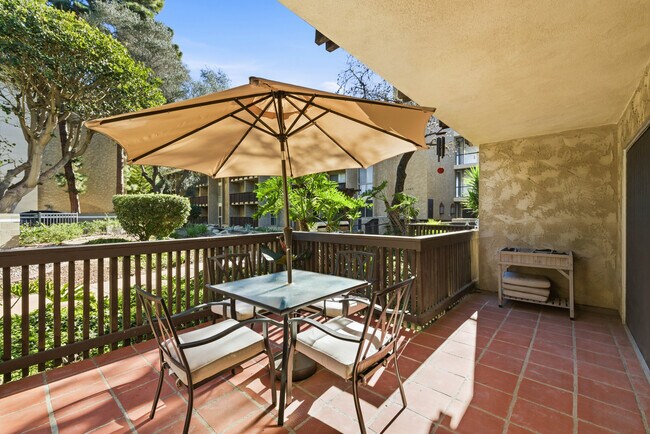Foto del edificio - 6202 Friars Rd