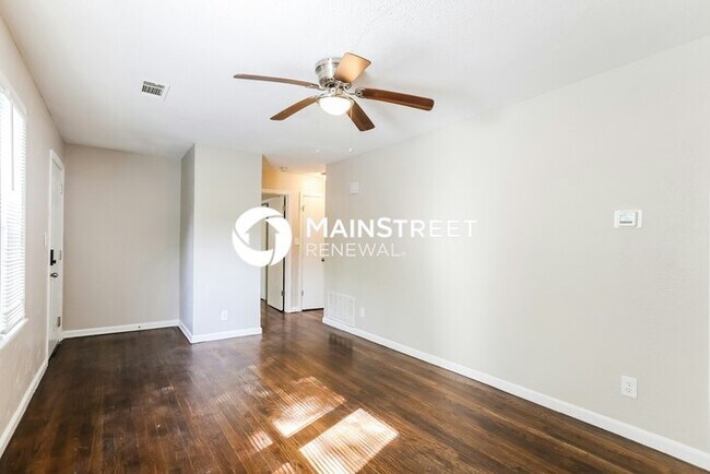 Foto del edificio - 3 Bedroom Pet-Friendly Home in Raytown, MO...