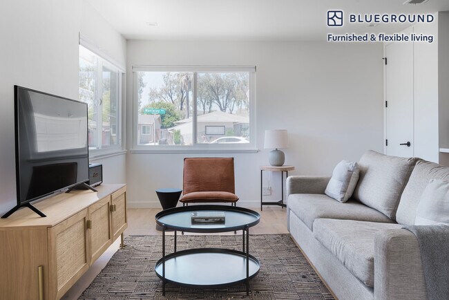 Foto del edificio - 2124 San Antonio Pl