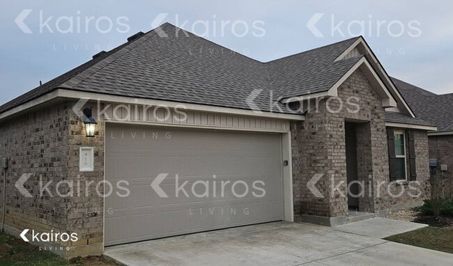 Building Photo - 418 Mango Dr