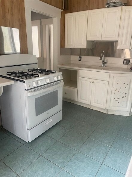 Building Photo - 254-256 Boutelle Street Unit 2