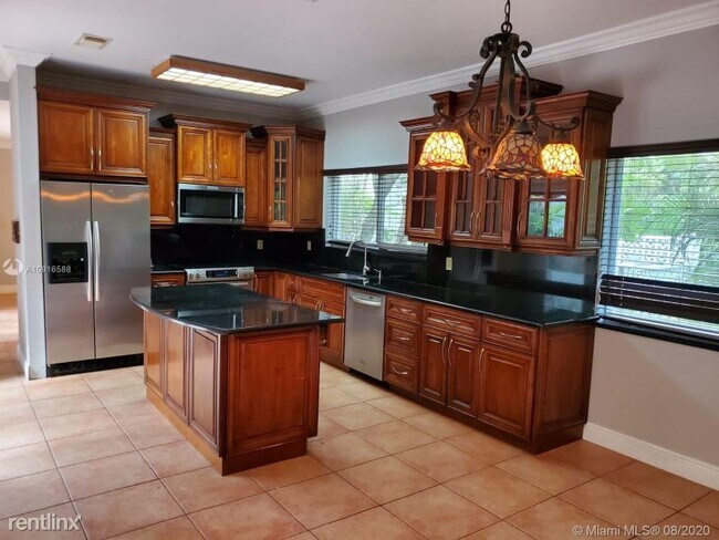 Foto del edificio - 3 br, 2.5 bath House - 406 Alcazar Ave