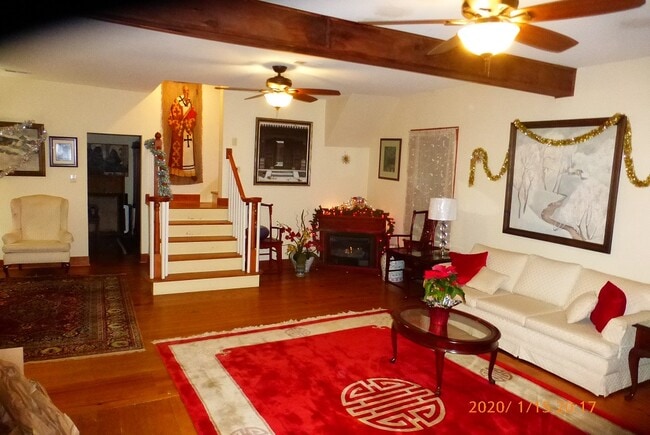 Foto del edificio - 324 Little Falls St