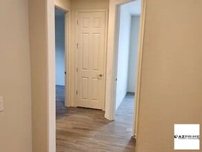 Building Photo - 7198 W Bajada Rd