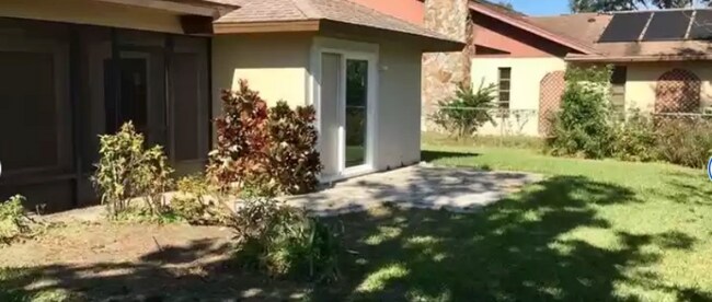 Building Photo - 2475 Rolling Oaks Dr