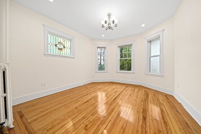 Foto del edificio - 108 Trowbridge St