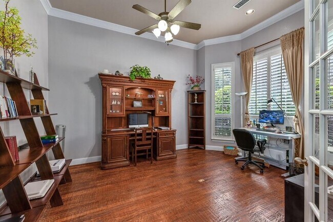 Foto del edificio - 1736 Country Brook Ln