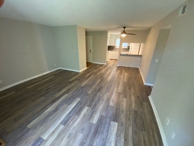 Living Room 02 - 3100 Heathstead Pl