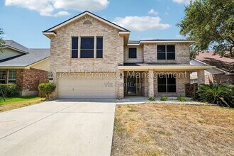 Building Photo - 315 Hollow Grove
