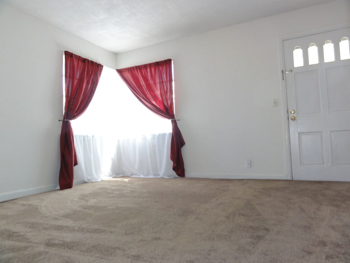Building Photo - 1536 S 100 E