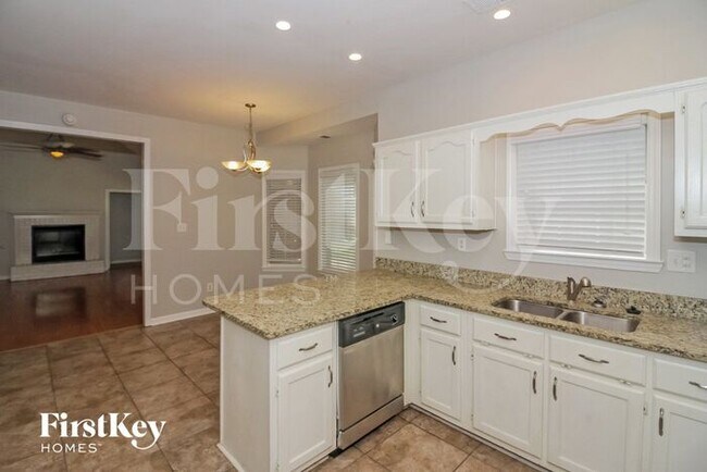Foto del edificio - 5739 Eagleston Dr
