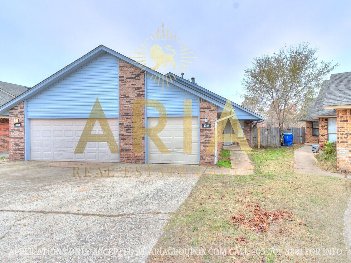 Primary Photo - &#39;4304-4306 Harvard Rd.