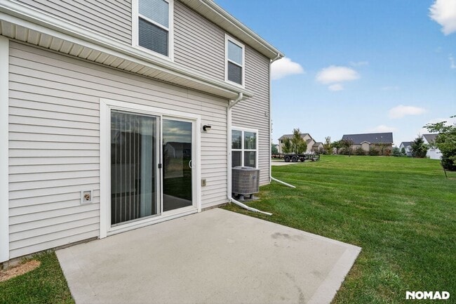Foto del edificio - 912 Maywood Ln