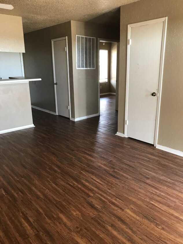 400 Raymond St, Farmersville, TX 75442 Apartments 400 Raymond St