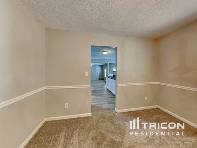 Foto del edificio - 4340 Caroline Ct