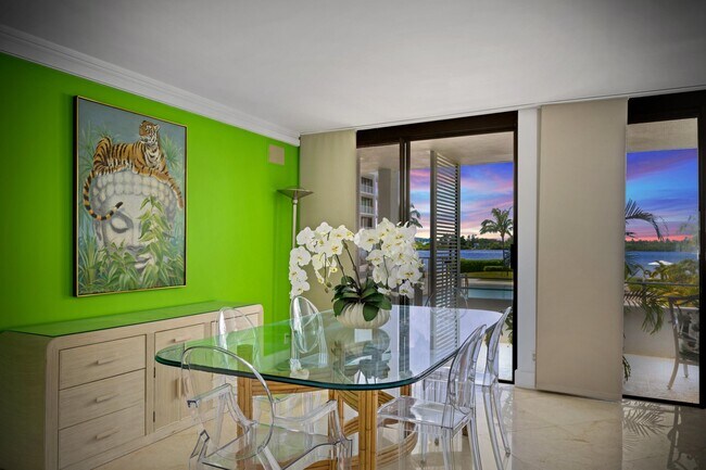 Building Photo - 2784 S Ocean Blvd