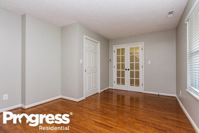 Building Photo - 1189 Oak Leaf Rd