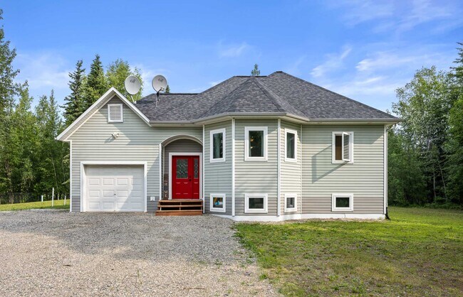 Building Photo - 2648 Lee Ln