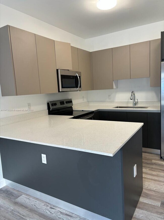 Foto del edificio - 125 NE 184th Terrace