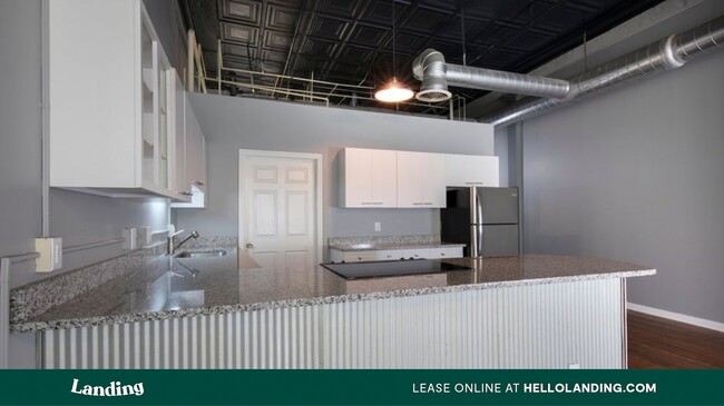 Foto del edificio - 2300 1st Ave N