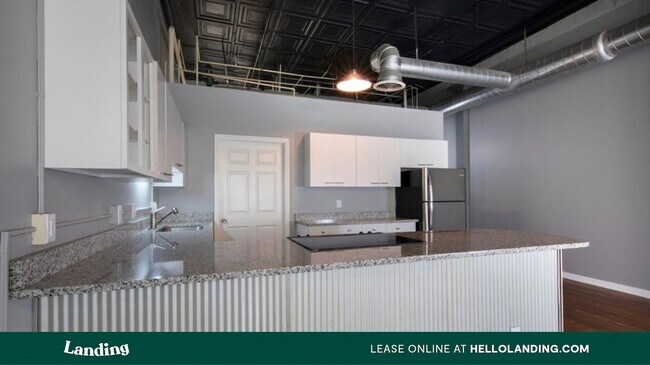 Foto del edificio - 2300 1st Ave N