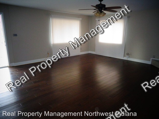 Foto del edificio - 3 br, 2 bath House - 427 N. Indiana Street