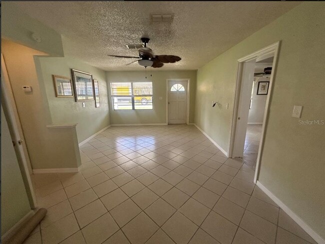 Building Photo - 3303 Minnow Creek Dr
