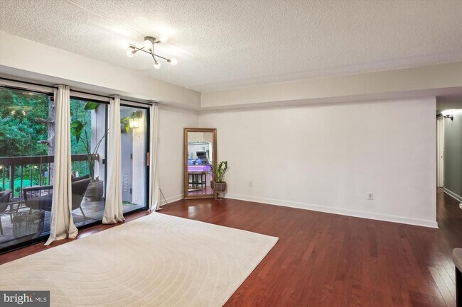Building Photo - 3803 Laramie Pl
