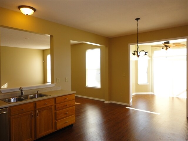 Building Photo - 5785 W Port Drive