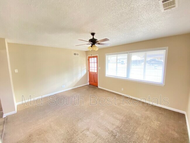 Building Photo - 4246 Cottonwood Rd