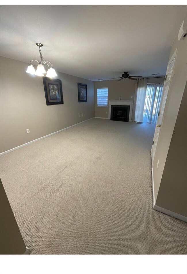 Foto del edificio - 12320 Bluestem Ln