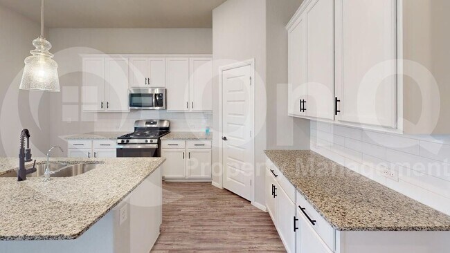 Foto del edificio - 6212 Painswick Dr