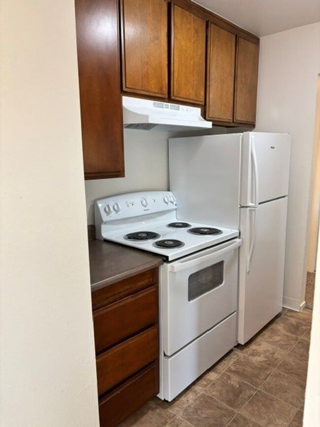 Building Photo - Jersey Way Apartments