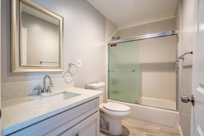 Foto del edificio - 2123 S West View St
