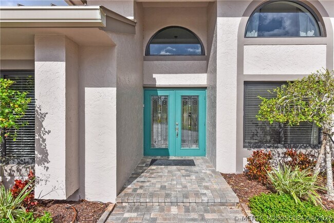 Foto del edificio - 4194 SW Gleneagle Cir
