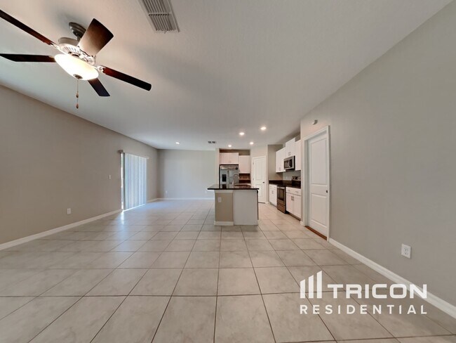 Building Photo - 13335 Willow Bluestar Loop Riverview FL