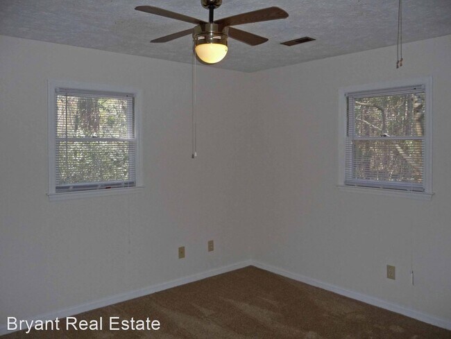 Foto del edificio - 2 br, 2 bath House - 407 Lennon Drive