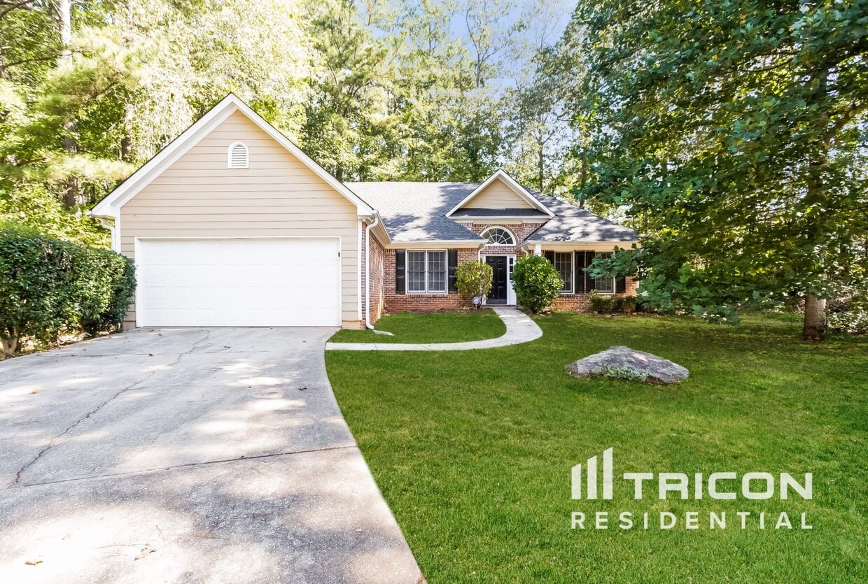 Primary Photo - 3252 Poplar Ridge Ct