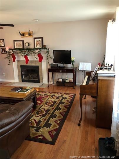 Building Photo - 209 Cobblestone Dr