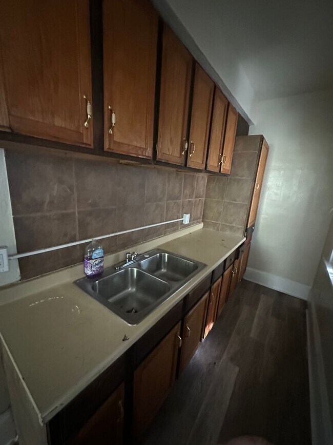 Foto del edificio - 3bd Single 131st/Miles Cash Pay