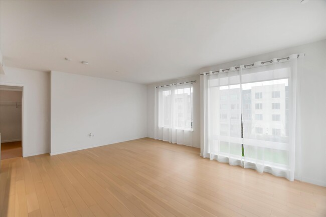 Building Photo - 52 Innes Ct